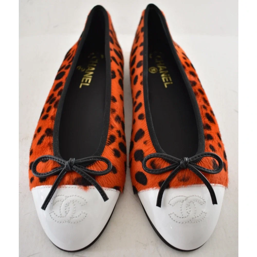 Chanel 26A Orange Leopard Pony Fur Black White CC Logo Ballet Ballerina Flat 39